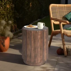 LuxenHome Outdoor Side Table,18" Weathered Copper Brown Cement Round Patio End Table,Accent Table For Outdoor And Indoor -Garden GUEST 0759157f 1a56 4c5c 8a08 84838ebffafc