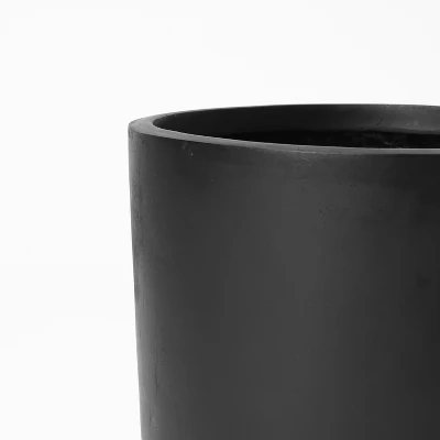 LuxenHome 14.6-Inch Round Smooth Finish Black MgO Planter 6 LuxenHome 14.6-Inch Round Smooth Finish Black MgO Planter - Image 4