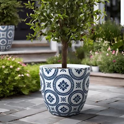 LuxenHome Round Tapered Planter – Blue And White Floral MgO Pot With Drainage Hole 3 LuxenHome Round Tapered Planter – Blue And White Floral MgO Pot With Drainage Hole