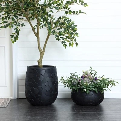 LuxenHome Round Black Geometric Planter – Indoor/Outdoor MgO Pot With Drainage Plug 6 LuxenHome Round Black Geometric Planter – Indoor/Outdoor MgO Pot With Drainage Plug - Image 4