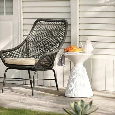 LuxenHome White And Speckled Gray MgO 15.75" Round Side Table 4 LuxenHome White And Speckled Gray MgO 15.75" Round Side Table - Image 2