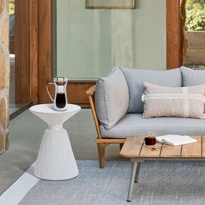 LuxenHome White And Speckled Gray MgO 15.75" Round Side Table 5 LuxenHome White And Speckled Gray MgO 15.75" Round Side Table - Image 3