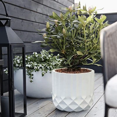LuxenHome 14.7 In. Round Modern White MgO Planter 3 LuxenHome 14.7 In. Round Modern White MgO Planter
