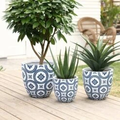 LuxenHome Round Tapered Planter – Blue And White Floral MgO Pot With Drainage Hole 13 LuxenHome Round Tapered Planter – Blue And White Floral MgO Pot With Drainage Hole -Garden GUEST f7301608 33e7 4249 8d44 01e3d90a355e
