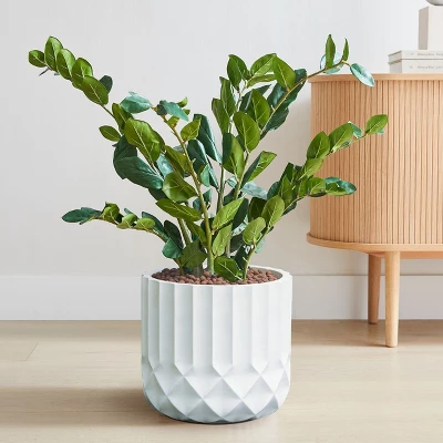 LuxenHome 14.7 In. Round Modern White MgO Planter 5 LuxenHome 14.7 In. Round Modern White MgO Planter - Image 3